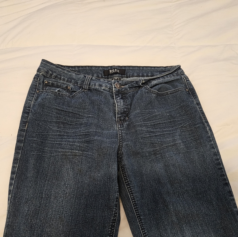 Woman's Blue Jeans - Beau Dawso - Picture 2 of 13